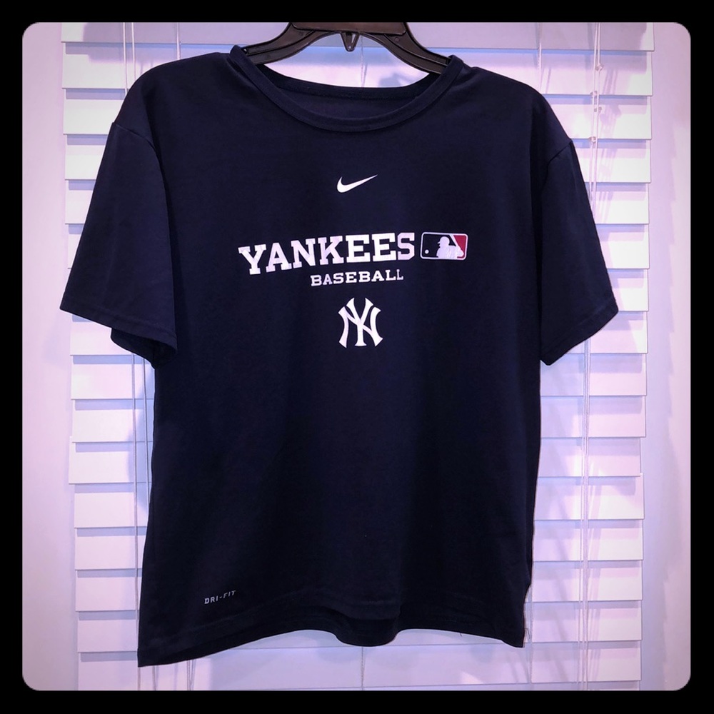 🚂Boys Nike Dri Fit Yankees Tee